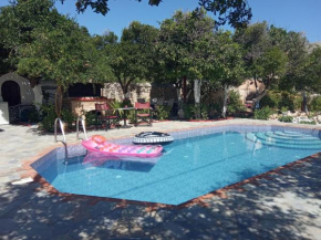 Εlegant Villa Liakos